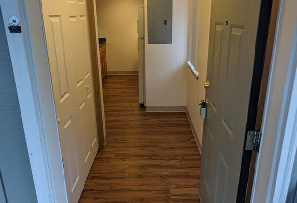 1 bed, 1 bath, 650 sqft, $1,200, Unit 19