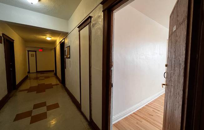 Studio, 1 bath, 400 sqft, $885, Unit 511