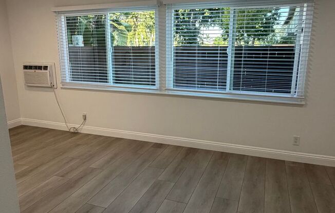 2 beds, 1 bath, 802 sqft, $2,645, Unit 6650-D