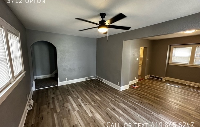 3 beds, 1 bath, 1,228 sqft, $1,250