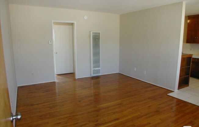 1 bed, 1 bath, 800 sqft, $1,750, Unit 5