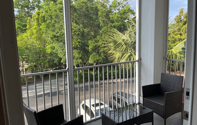 2 beds, 2 baths, $1,950, Unit UNIT 4203
