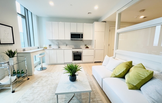 1 bed, 1 bath, 515 sqft, $3,750, Unit 1012