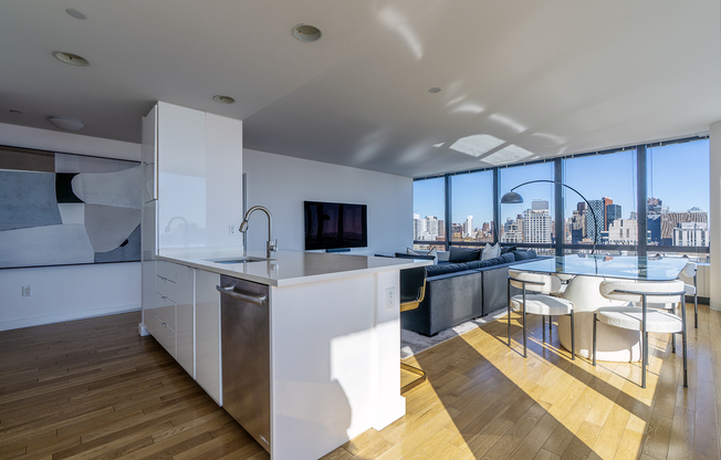 2 beds, 2 baths, $10,000, Unit 29B