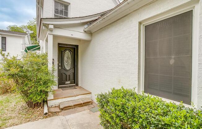 404 Monticello Dr #B