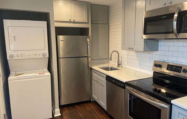 Beautifully Renovated Apartment in Wilmore!
