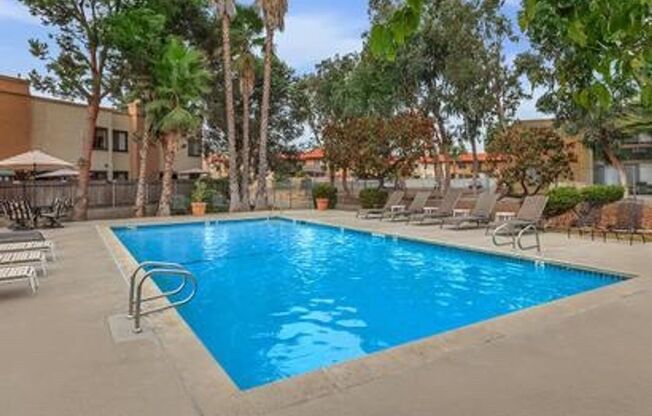 1 bed, 1 bath, 710 sqft, $1,675, Unit 25