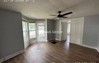 527 W CEDAR ST