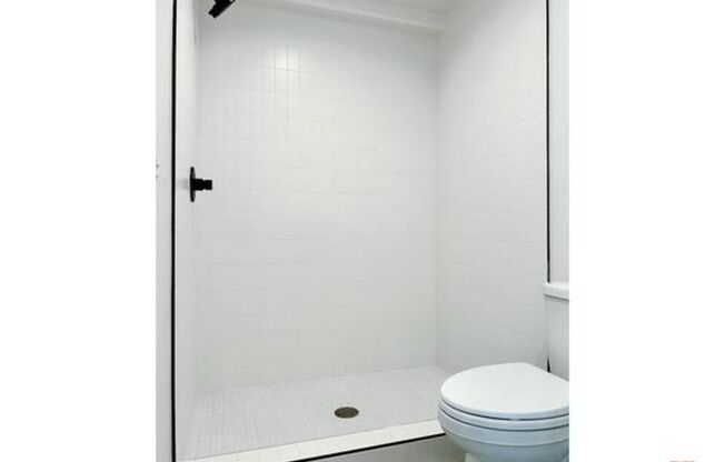 10560 Santa Monica Blvd Apt 205