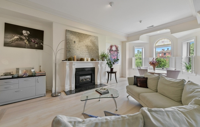 294 COMMONWEALTH AVE PATH