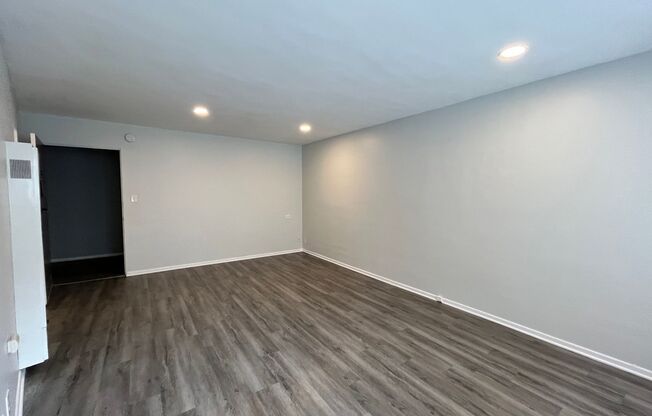 Studio, 1 bath, 615 sqft, $1,745, Unit 130