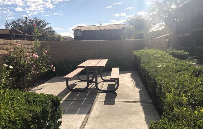 1 bed, 1 bath, 665 sqft, $2,125, Unit 13