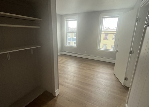 185 Marion