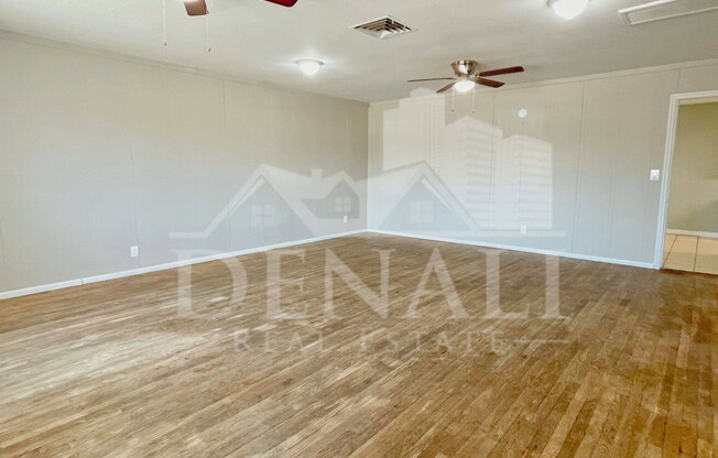 4 beds, 2 baths, 2,070 sqft, $2,295