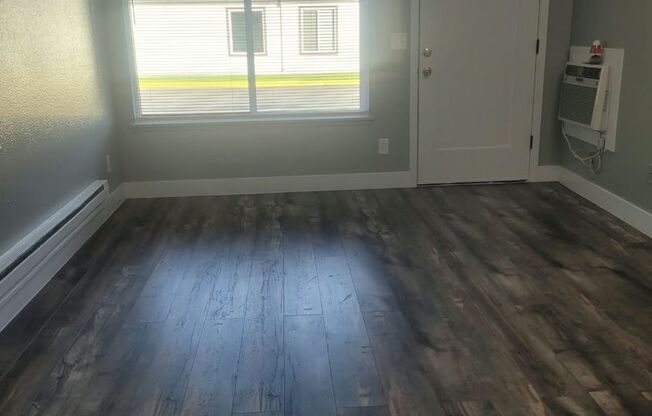 2 beds, 1 bath, 695 sqft, $1,250, Unit 505 D2