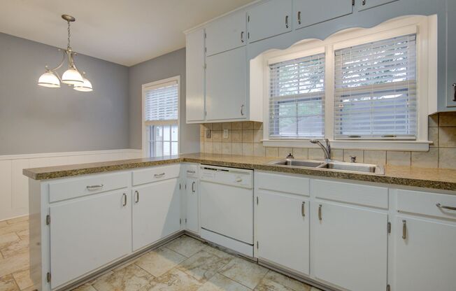 COMING SOON! 3 Beds| 2 Baths Updated Ranch Home in Cotswold