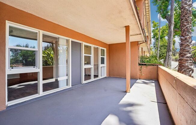 1 bed, 1 bath, 750 sqft, $2,560, Unit 12