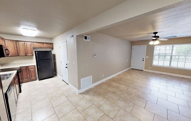 2 beds, 1.5 baths, 1,250 sqft, $1,325, Unit 4185