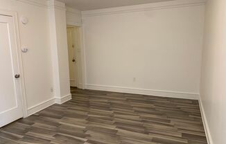 Studio, 1 bath, 325 sqft, $1,195, Unit 110
