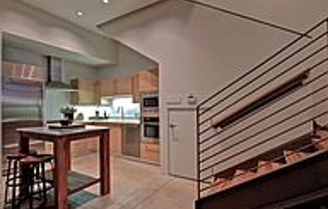 Stylish 2 Bed | 2 Bath Condo in Prime Scottsdale Location