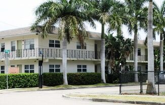 ROYAL PALM APARTMENTS