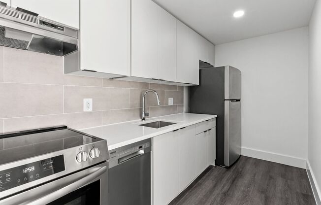 2 beds, 1 bath, 515 sqft, $2,800, Unit 1400-302