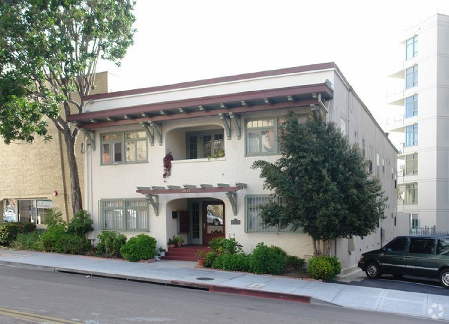 9TH AVENUE APARTMENTS