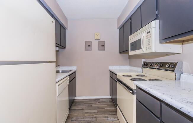 1 bed, 1 bath, 720 sqft, $1,099