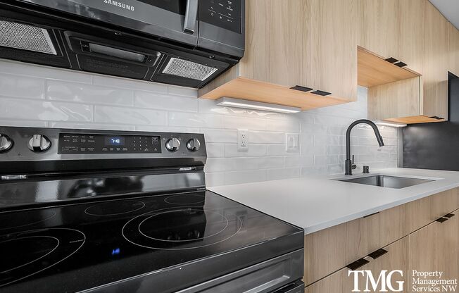 1 bed, 1 bath, 570 sqft, $1,550, Unit 110