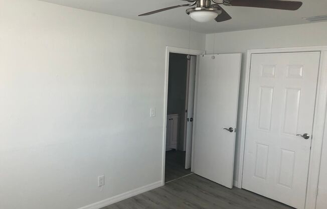 2 beds, 2 baths, 1,000 sqft, $1,350, Unit Unit B