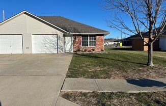 Ranch 2 Bed Duplex in Grain Valley