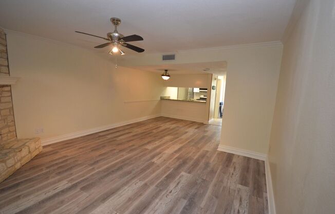 500 Hesters Crossing #205