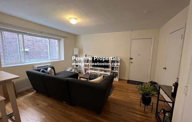 200 Kelton st 14
