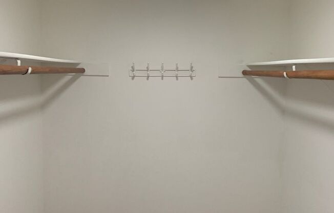 Studio, 1 bath, 500 sqft, $1,800, Unit 8B