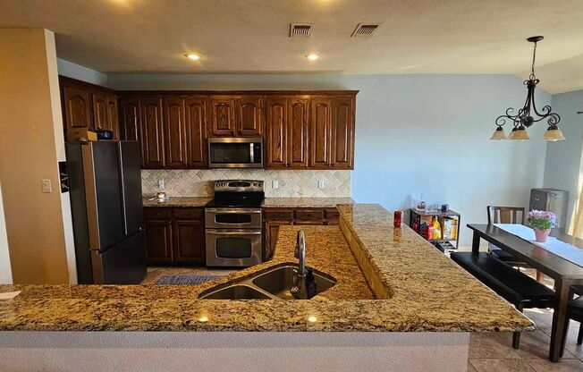 Beautiful 4 bedroom, 2 bath home for rent