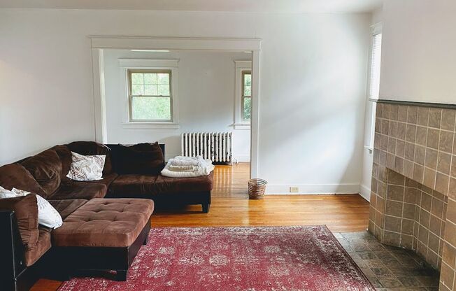 Wonderful Duplex in the Heart of Squirrel Hill!
