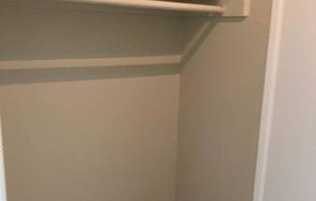 2 beds, 2 baths, 900 sqft, $1,375, Unit 237