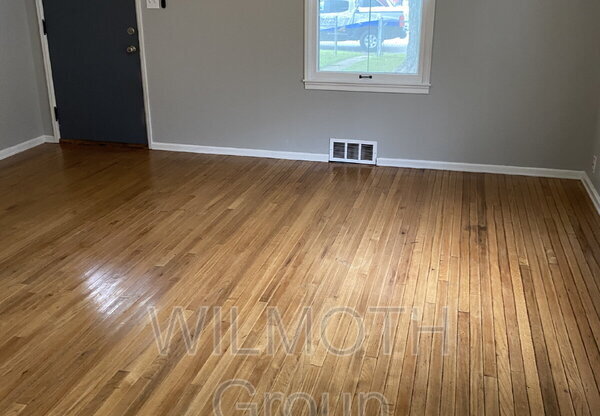 3639 W 12 ST