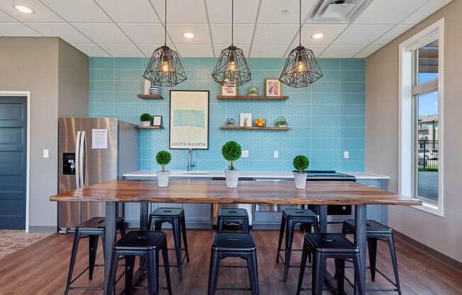 1 bed, 1 bath, 726 sqft, $995, Unit 210