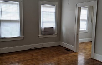 1 bed, 1 bath, $1,650, Unit Apt #1