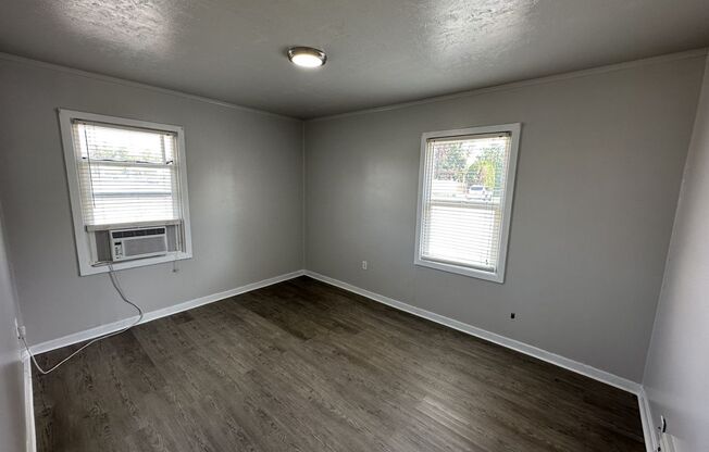 2 beds, 1 bath, $1,600, Unit 1511 Kimball Ave