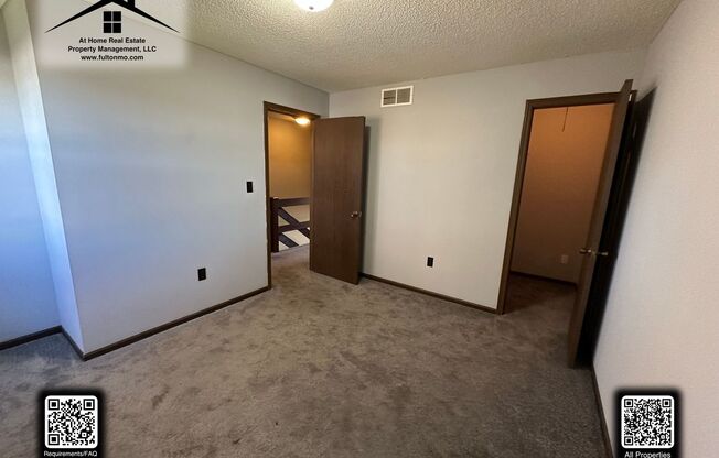 2 beds, 1 bath, $800, Unit 531 Collier Lane