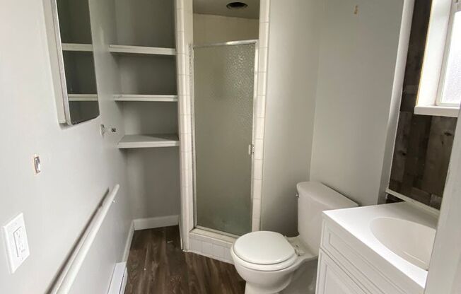 1 bed, 1 bath, $1,250, Unit Unit B