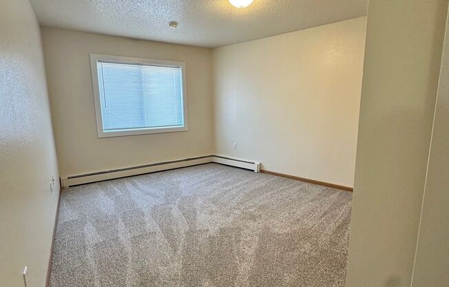 2 beds, 1 bath, 750 sqft, $1,150, Unit 3715-115