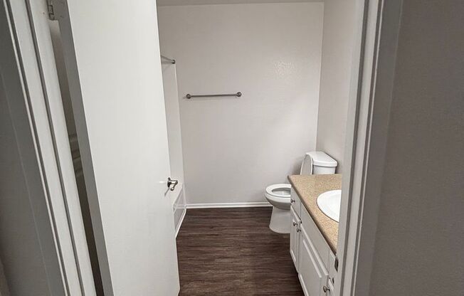 1 bed, 1 bath, 750 sqft, $2,220, Unit 714