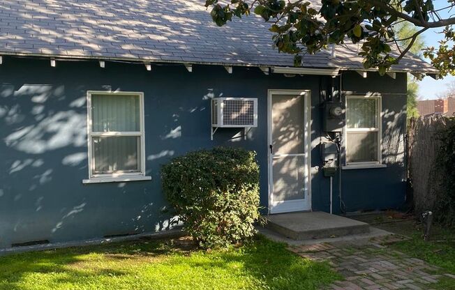 Charming Cottage in Downtown La Verne - 1757 6th St.