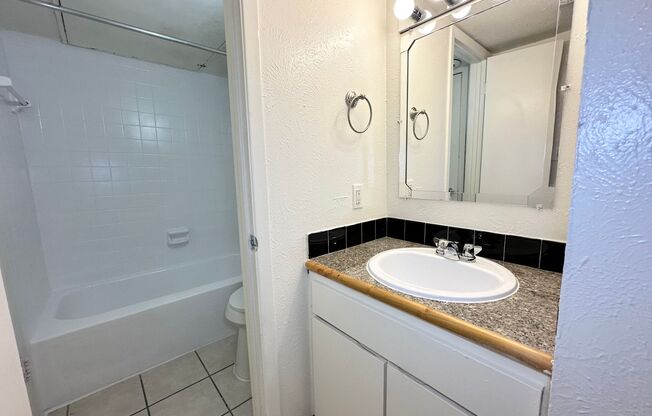 1 bed, 1 bath, 619 sqft, $1,299, Unit OPA-160