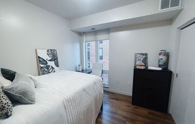 1 bed, 1 bath, $600, Unit 205-B