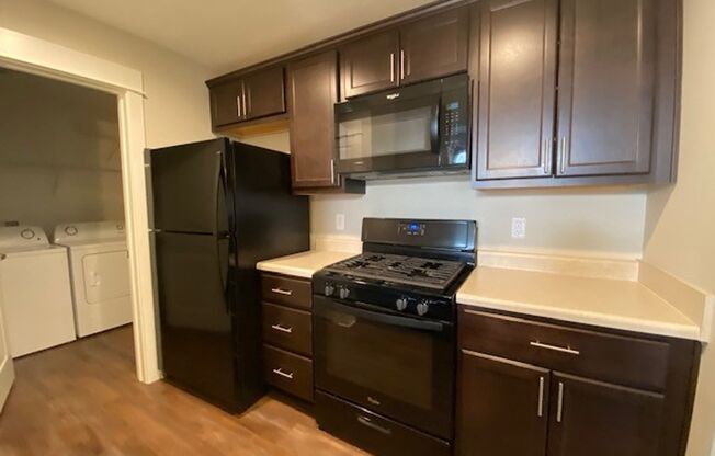 2 beds, 2 baths, 1,284 sqft, $2,171, Unit 2105-201