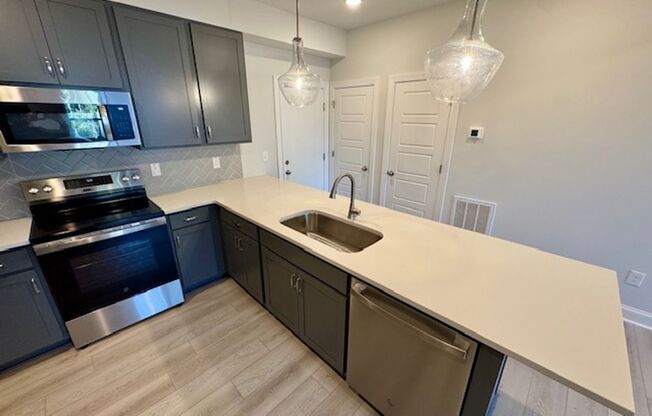 Modern Elegance in Prime North Raleigh!